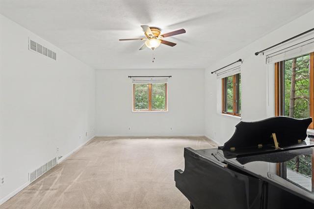 Builiding view four for 2985 Kirby, Battle Creek, MI. 49017