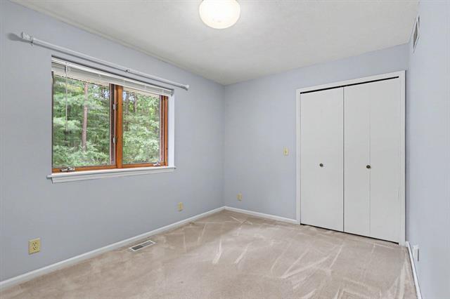 Builiding view seventeen for 2985 Kirby, Battle Creek, MI. 49017