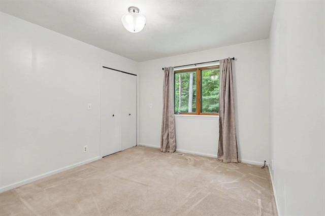 Builiding view twenty one for 2985 Kirby, Battle Creek, MI. 49017
