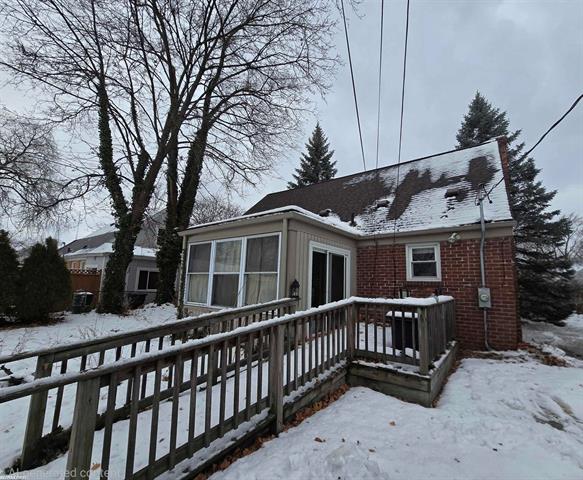 Builiding view eighteen for 14041 Vernon, Oak Park, MI. 48237