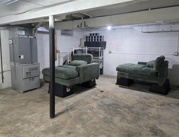 Builiding view fourteen for 14041 Vernon, Oak Park, MI. 48237