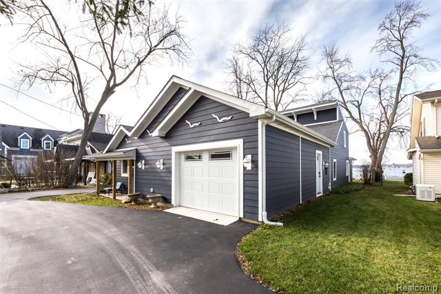 Builiding view eight for 9109 Mcgregor, Pinckney, MI. 48169