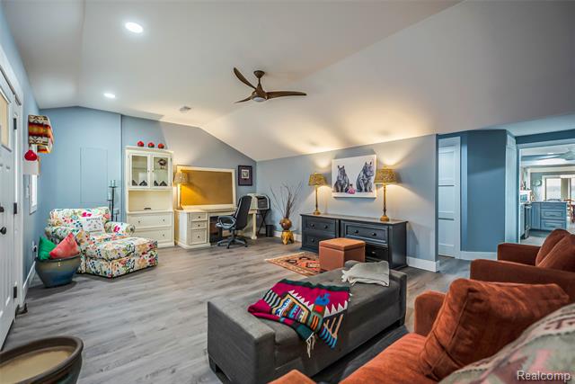 Builiding view fifteen for 9109 Mcgregor, Pinckney, MI. 48169