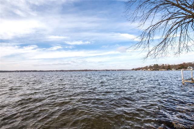 Builiding view five for 9109 Mcgregor, Pinckney, MI. 48169