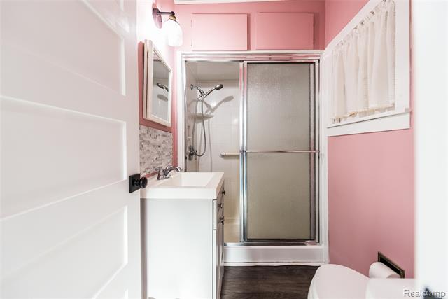 Builiding view forty three for 9109 Mcgregor, Pinckney, MI. 48169