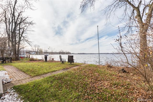 Builiding view thirteen for 9109 Mcgregor, Pinckney, MI. 48169