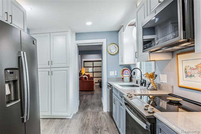 Builiding view twenty six for 9109 Mcgregor, Pinckney, MI. 48169