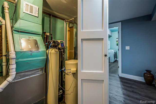 Builiding view twenty for 9109 Mcgregor, Pinckney, MI. 48169