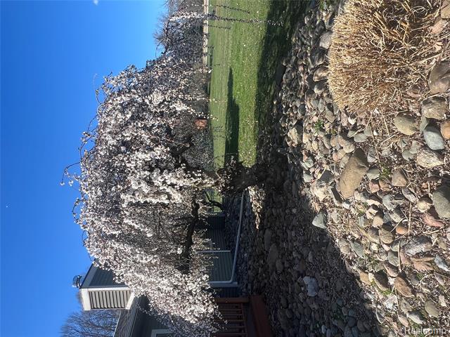 Builiding view forty one for 14017 Belsay, Millington, MI. 48746