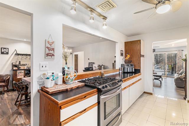 Builiding view six for 14017 Belsay, Millington, MI. 48746