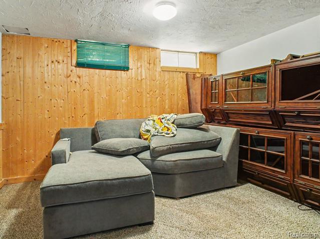 Builiding view thirteen for 428 Carrie Drive, Flushing, MI. 48433