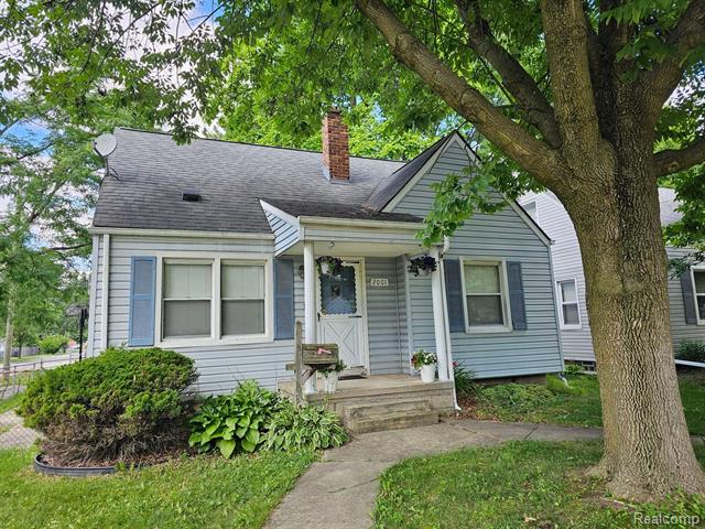 front view for 2001 Dallas Ave, Royal Oak, Mi. 48067
