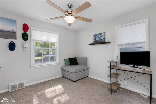 Builiding view six for 2011 Dallas, Royal Oak, MI. 48067