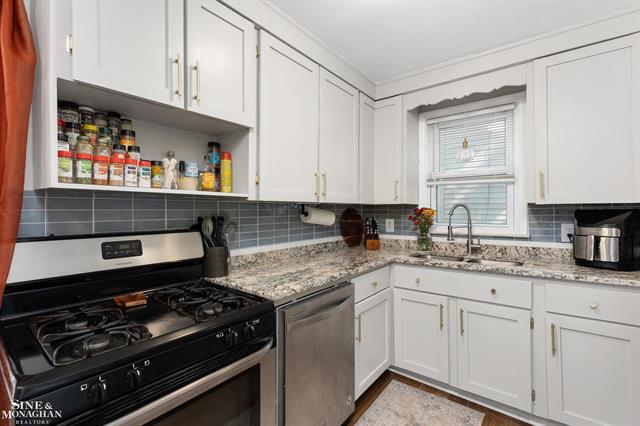 Builiding view twelve for 2011 Dallas, Royal Oak, MI. 48067