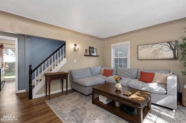 Builiding view two for 2011 Dallas, Royal Oak, MI. 48067