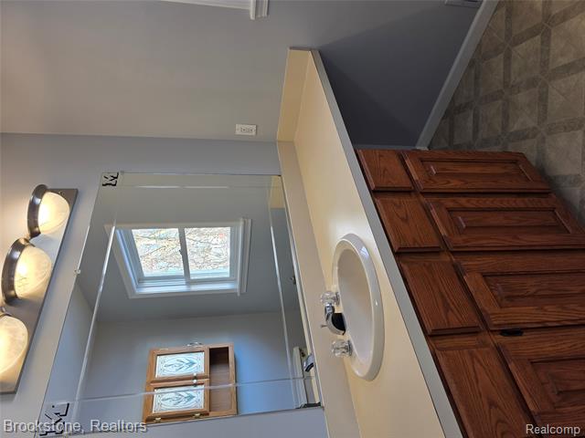 Builiding view fourteen for 436 Gary Ray, Davison, MI. 48423