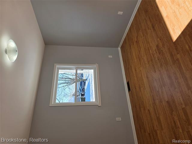 Builiding view ten for 436 Gary Ray, Davison, MI. 48423