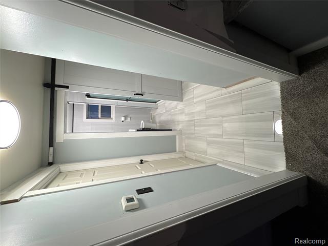 Builiding view eight for 2374 Bradford Drive, Flint, MI. 48507