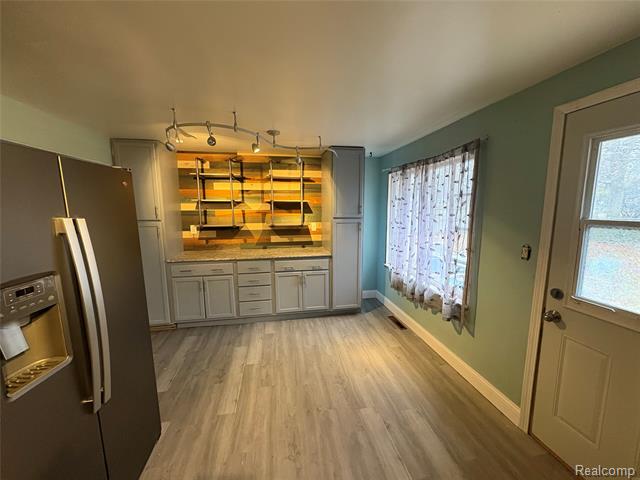 Builiding view five for 2374 Bradford Drive, Flint, MI. 48507