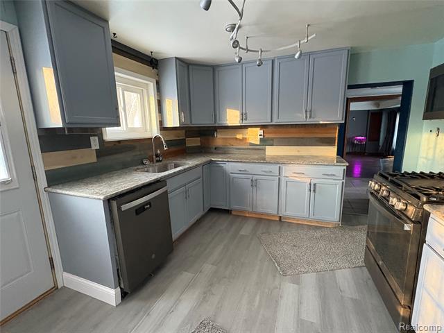 Builiding view four for 2374 Bradford Drive, Flint, MI. 48507