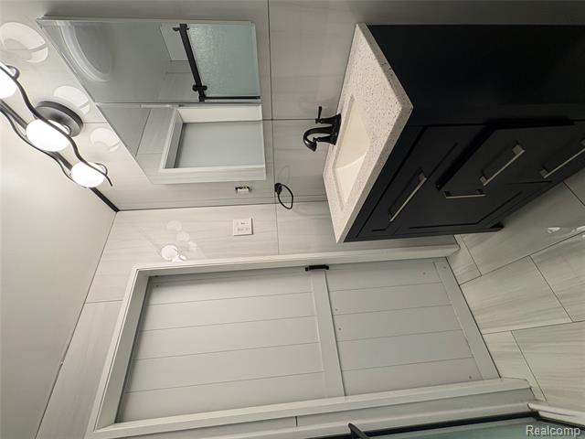 Builiding view nine for 2374 Bradford Drive, Flint, MI. 48507