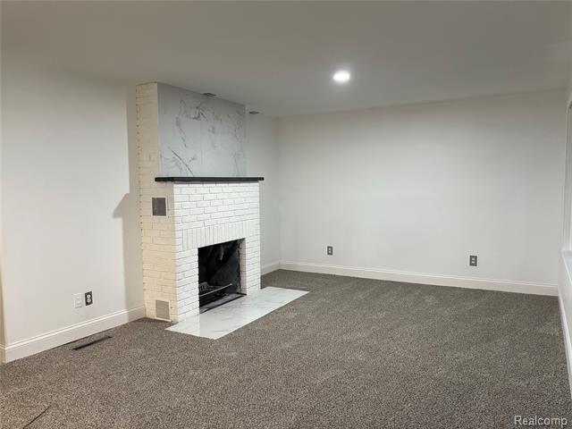 Builiding view seven for 2374 Bradford Drive, Flint, MI. 48507