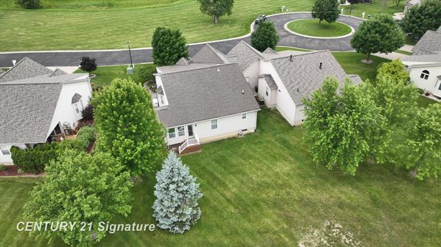 Builiding view forty one for 6460 Royal Club Drive, Flushing, MI. 48433