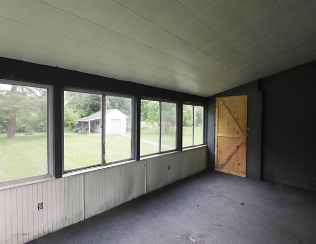 Builiding view fourteen for 1409 Coutant Street, Flushing, MI. 48433
