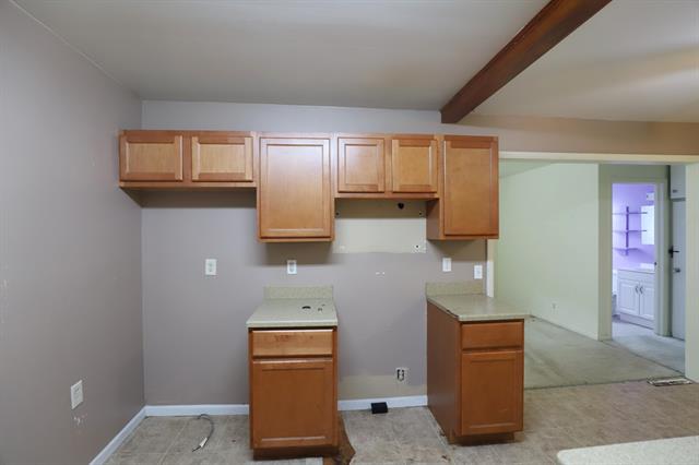 Builiding view seven for 1409 Coutant Street, Flushing, MI. 48433