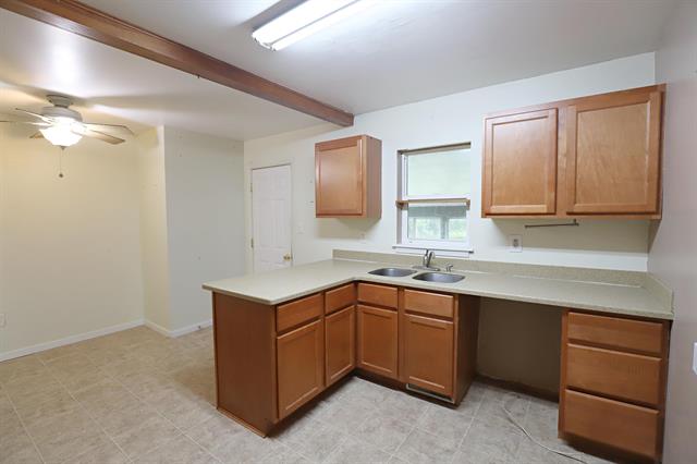 Builiding view six for 1409 Coutant Street, Flushing, MI. 48433