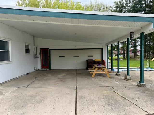 Builiding view twenty seven for 710 Broad, Chesaning, MI. 48616