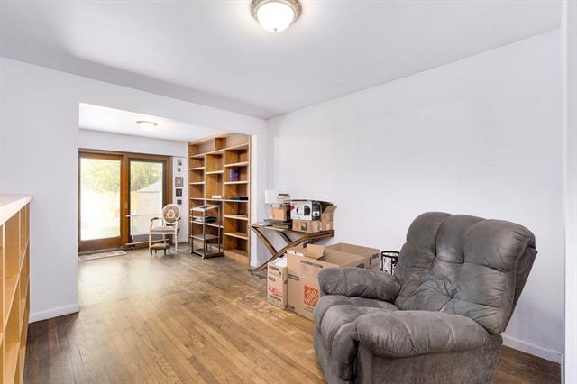 Builiding view sixteen for 14420 Vernon, Oak Park, MI. 48237