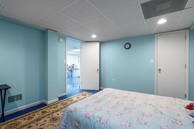 Builiding view thirty four for 14420 Vernon, Oak Park, MI. 48237