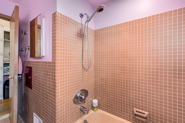 Builiding view twenty three for 14420 Vernon, Oak Park, MI. 48237