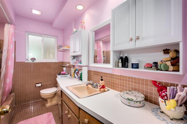 Builiding view twenty two for 14420 Vernon, Oak Park, MI. 48237