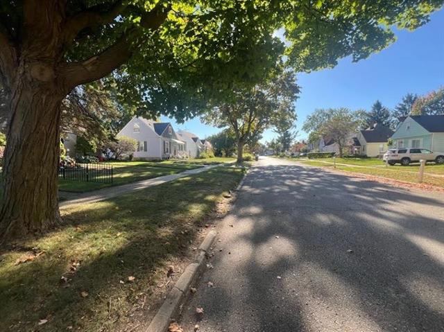 Builiding view seventeen for 2038 Copeman Boulevard, Flint, MI. 48504