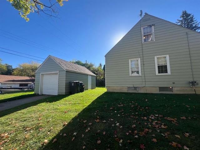 Builiding view two for 2038 Copeman Boulevard, Flint, MI. 48504