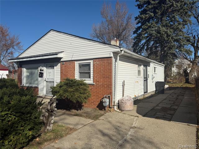 Builiding view one for 4194 Algonquin, Detroit, MI. 48215