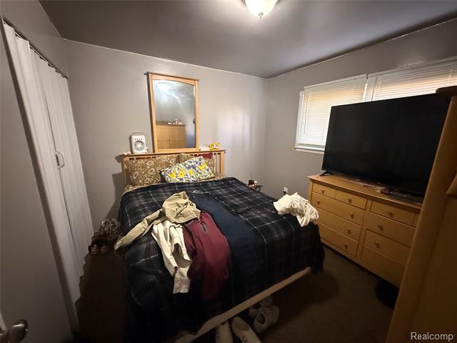 Builiding view ten for 4194 Algonquin, Detroit, MI. 48215