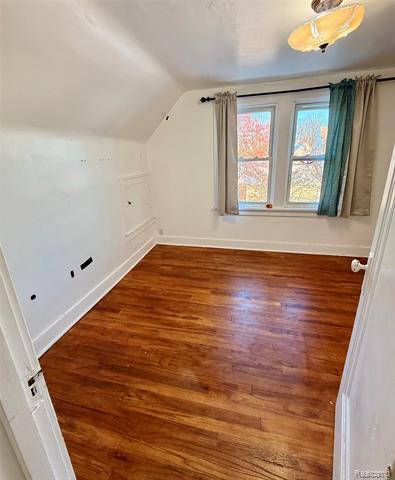 Builiding view eighteen for 630 Buckingham Avenue, Flint, MI. 48507