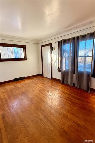 Builiding view four for 630 Buckingham Avenue, Flint, MI. 48507