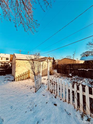 Builiding view twenty five for 630 Buckingham Avenue, Flint, MI. 48507