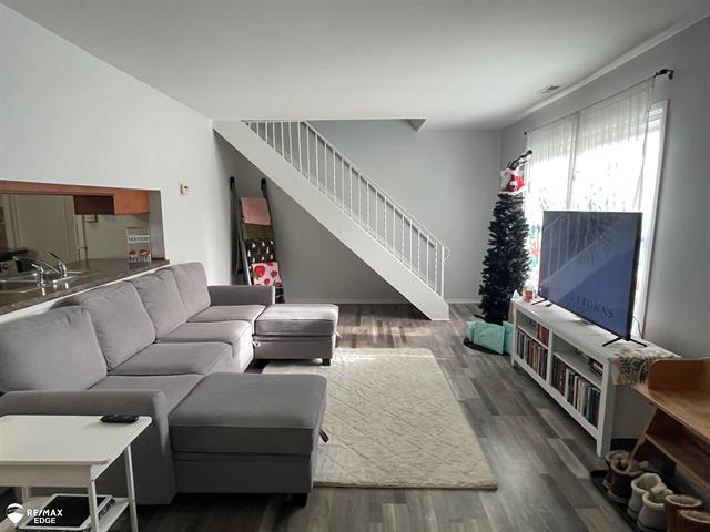 Builiding view five for 9469 Parkwood, Davison, MI. 48423