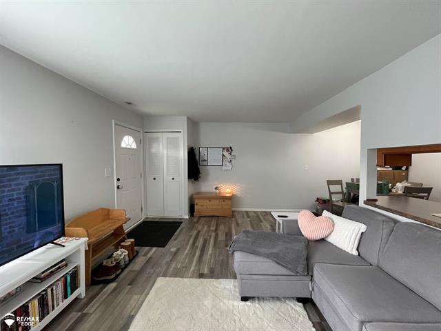 Builiding view seven for 9469 Parkwood, Davison, MI. 48423