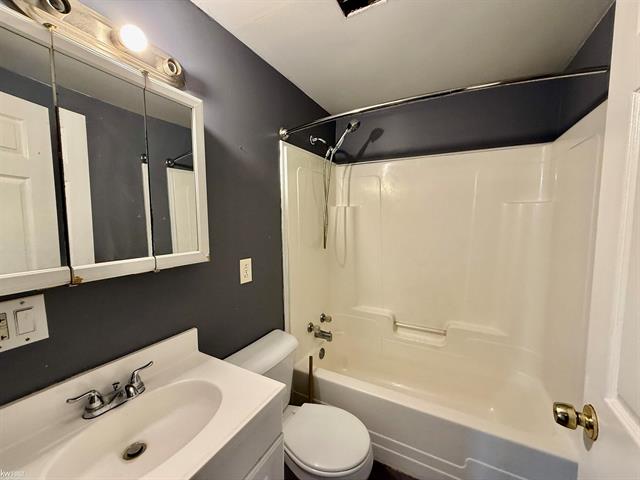 Builiding view fifteen for 1186 Decamp Street, Burton, MI. 48529