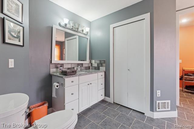 Builiding view nineteen for 9028 Gale Road, Goodrich, MI. 48438