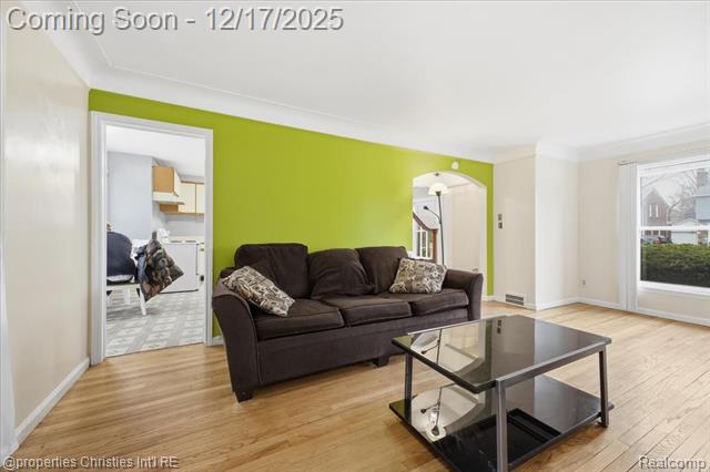 Builiding view nine for 18945 Littlefield, Detroit, MI. 48235