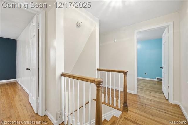 Builiding view twenty one for 18945 Littlefield, Detroit, MI. 48235