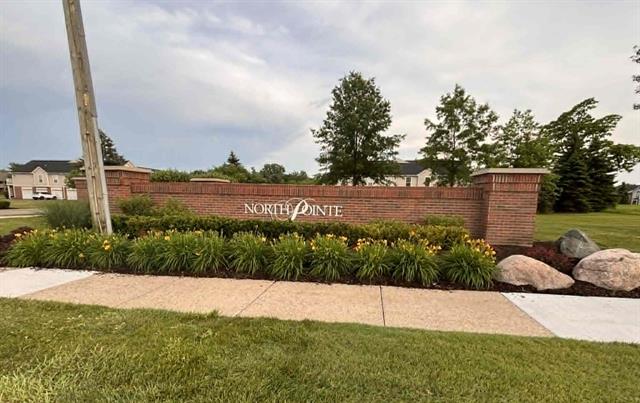 Builiding view fifty eight for 51713 Adler Park Dr W, New Baltimore, MI. 48051