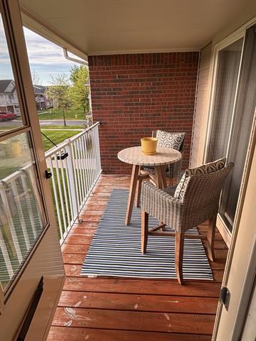 Builiding view forty two for 51713 Adler Park Dr W, New Baltimore, MI. 48051